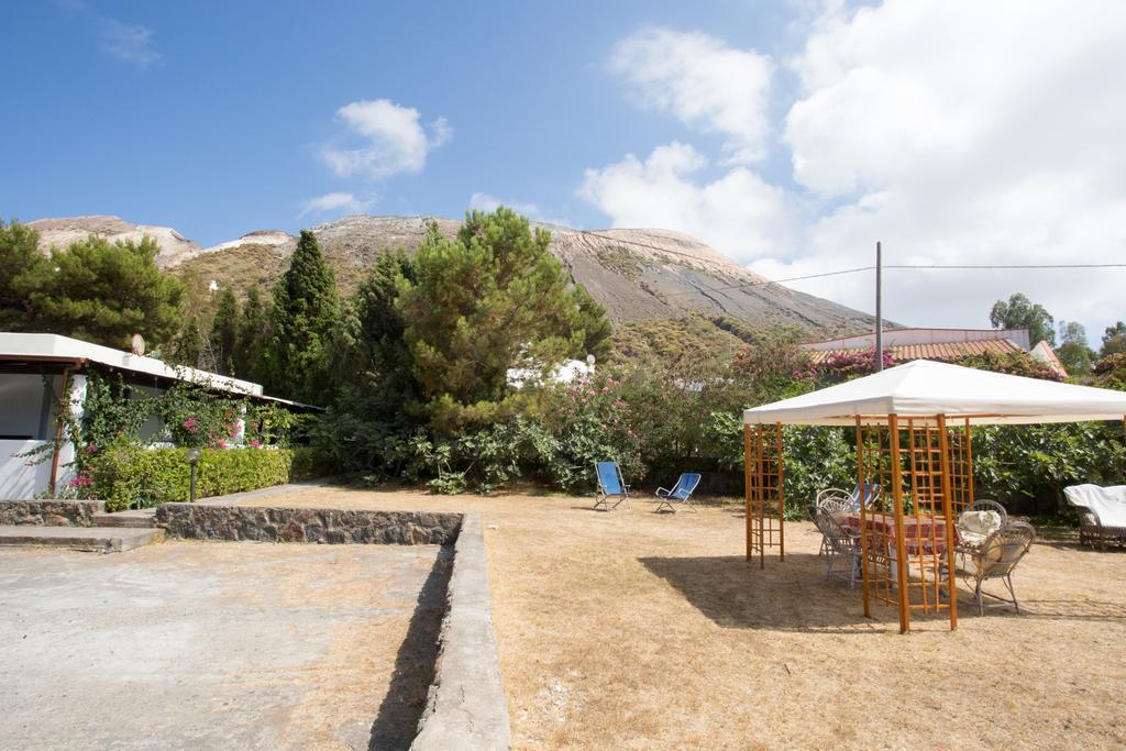 Titina Village Porto Vulcano  Eksteriør bilde